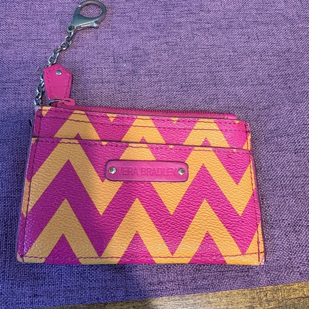 Vera Bradley Slim Coin Purse with keychain Ziggy Zags. Preowned. Great condition